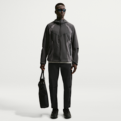 パンツ Nike Tech Pack Unlined Woven Overalls Nike Tech Men's Woven Pants. Nike.com